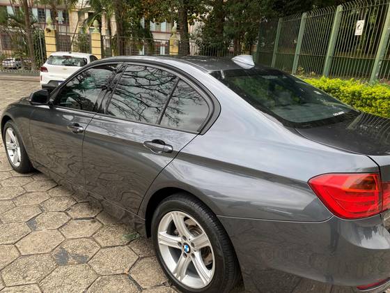 BMW 320i 2.0 16V TURBO ACTIVE FLEX 4P AUTOMÁTICO BMW 320i 2.0 16V TURBO ACTIVE FLEX 4P AUTOMÁTICO